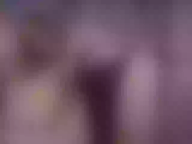 Live sex webcam photo for JuicyyAngel #241201444