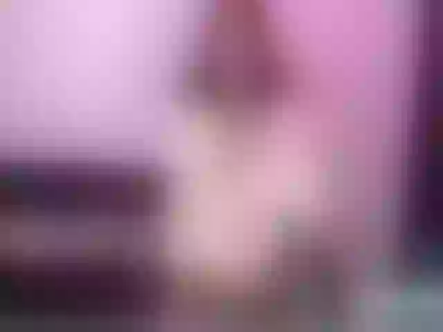 Live sex webcam photo for MaiiAngel #252648383
