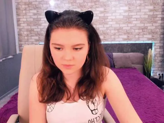 Live sex webcam photo for EliRoks #242899772