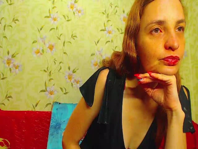 Live sex webcam photo for CarolineFishr #256543556