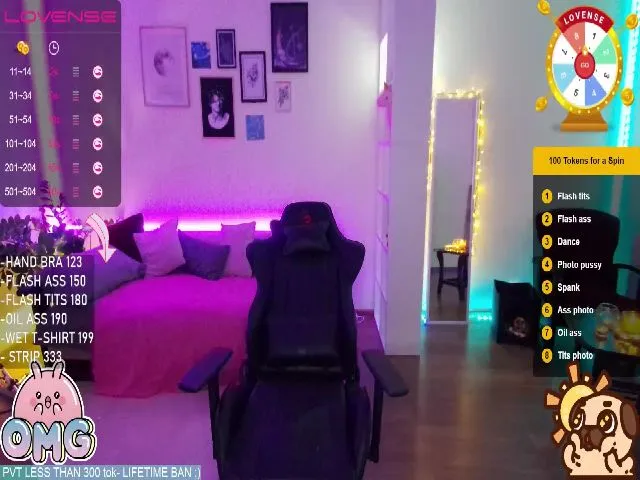 Live sex webcam photo for FunnyMinni #253288307