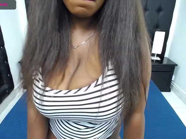 Live sex webcam photo for GracieSmall #241014525