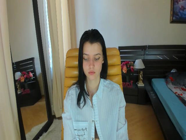 Live sex webcam photo for SoniNex #255605936