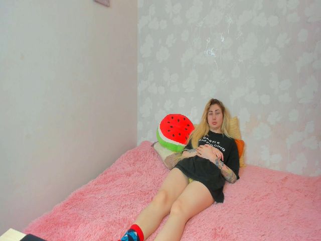 Live sex webcam photo for TabeyaLyy #257928670