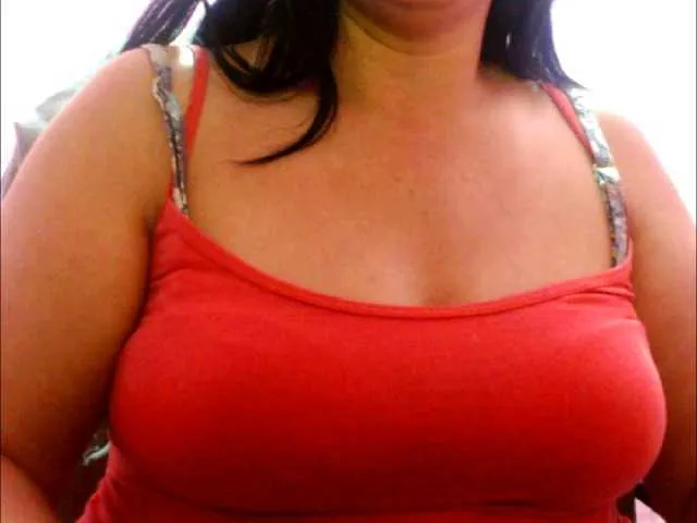 Live sex webcam photo for luzzyhot #264432089
