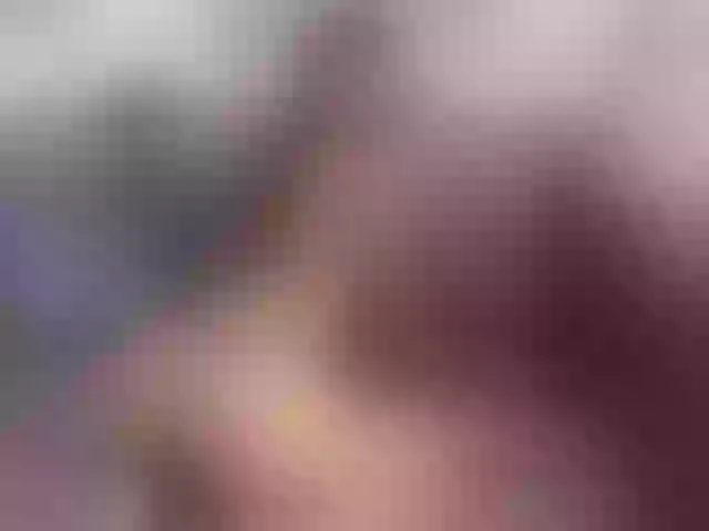 Live sex webcam photo for LeaQueen #240930931
