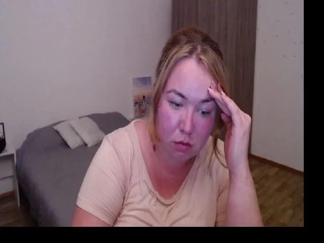 Live sex webcam photo for JollyMiss #264409144