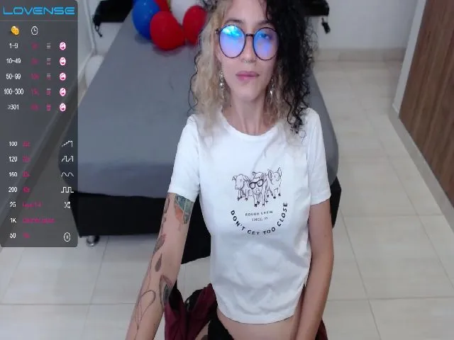 Live sex webcam photo for Myzore #262466888