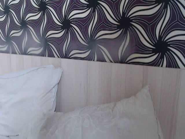 Live sex webcam photo for MilenaDivine #255590322