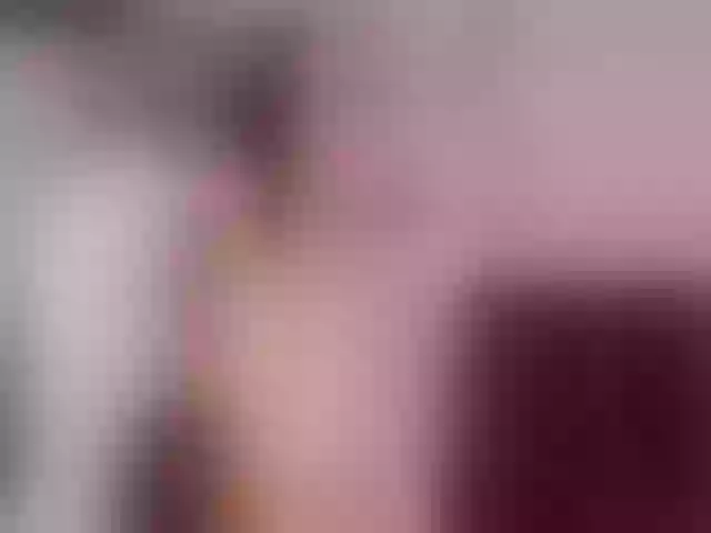 Live sex webcam photo for Sun_kissed1 #264780245