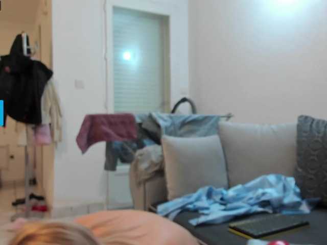 Live sex webcam photo for Lelena13 #241435545