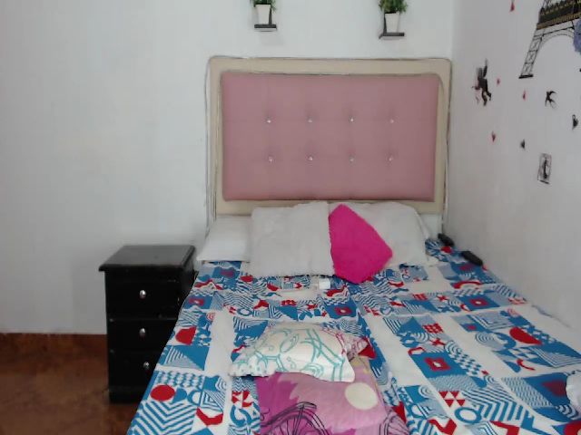 Live sex webcam photo for Maryalelove #256404545