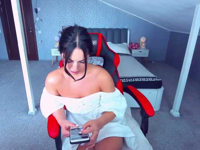 Live sex webcam photo for RayLenee #265504530