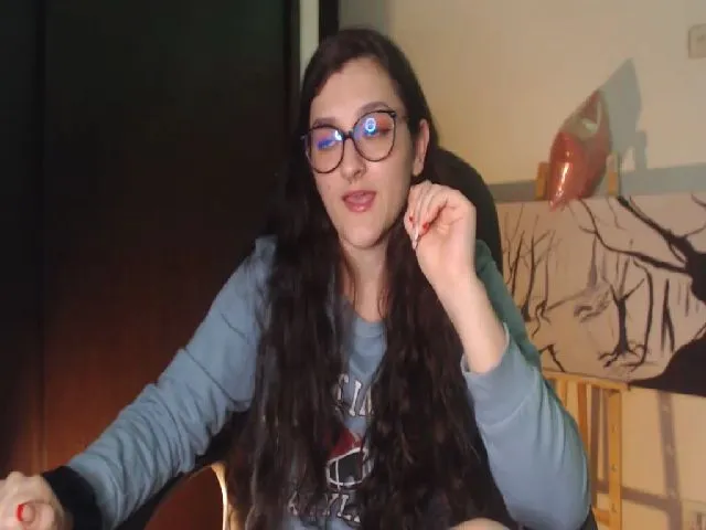 Live sex webcam photo for Miah_Peach #255271607