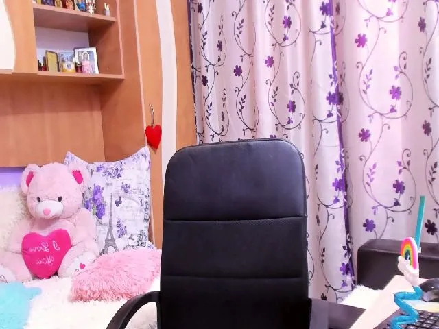 Live sex webcam photo for Linxxxjoy #258548112