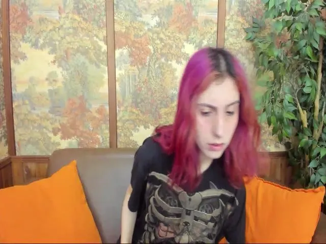 Live sex webcam photo for SarahBanks #262774309