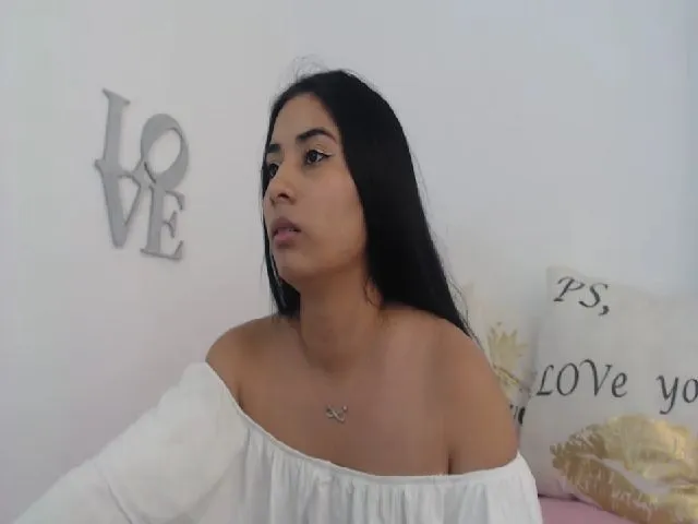 Live sex webcam photo for Hanna_milano #252873488