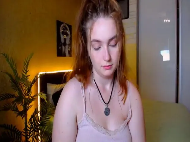 Live sex webcam photo for NikkySonge #255255344