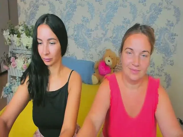 Live sex webcam photo for NikaRysa #261067550