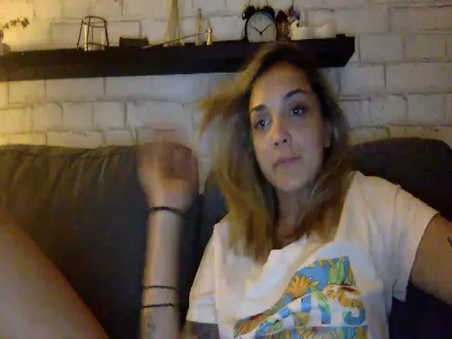 Live sex webcam photo for KennyLux #260344624