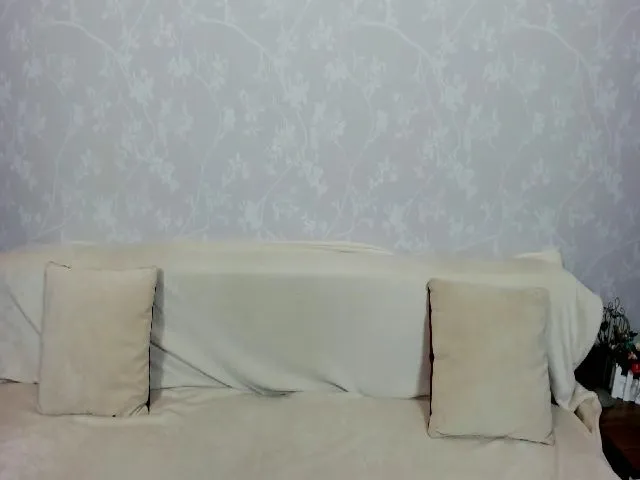 Live sex webcam photo for SaraBlacky #257749889