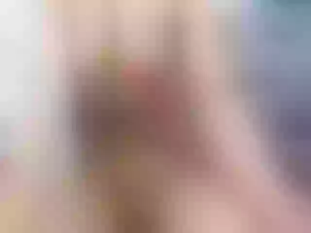 Live sex webcam photo for AngeelJones #252681913