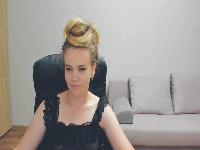 Live sex webcam photo for EllaAntares #264847179