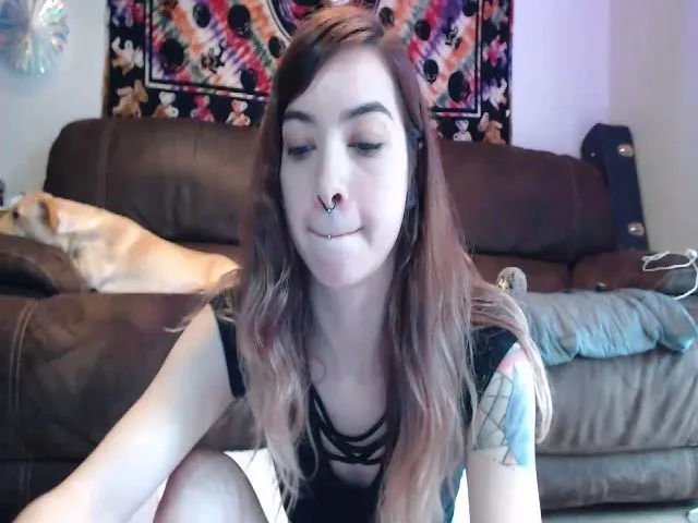 Live sex webcam photo for JaylaBliss #262382890