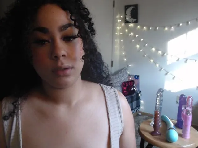 Live sex webcam photo for maxineegibson #260985807