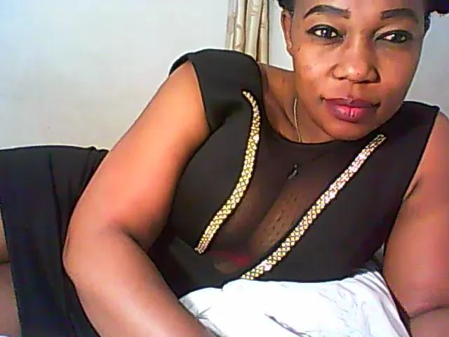 Live sex webcam photo for AfriPrincess #263603281