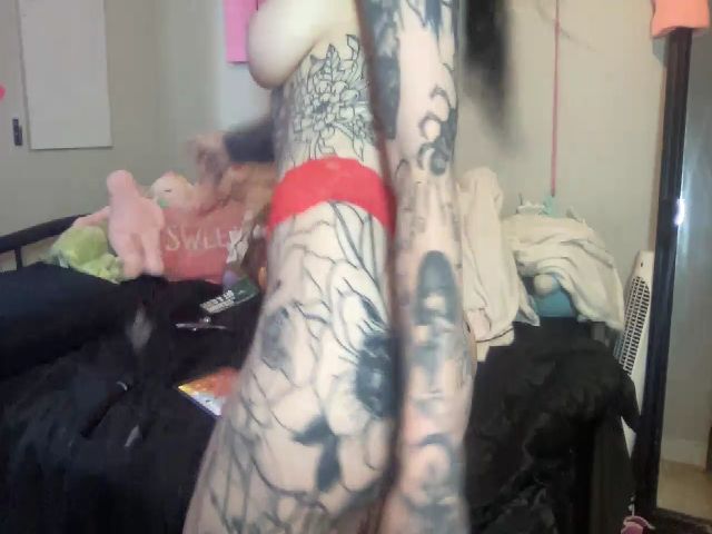 Live sex webcam photo for TATTOOBAMBI #264460870