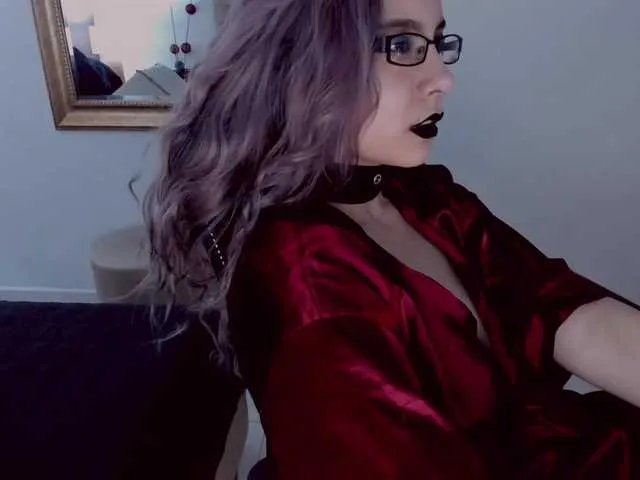 Live sex webcam photo for LilithMystic #248100473