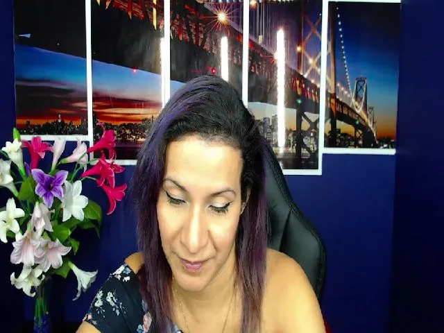 Live sex webcam photo for Infernalsexx #256464739