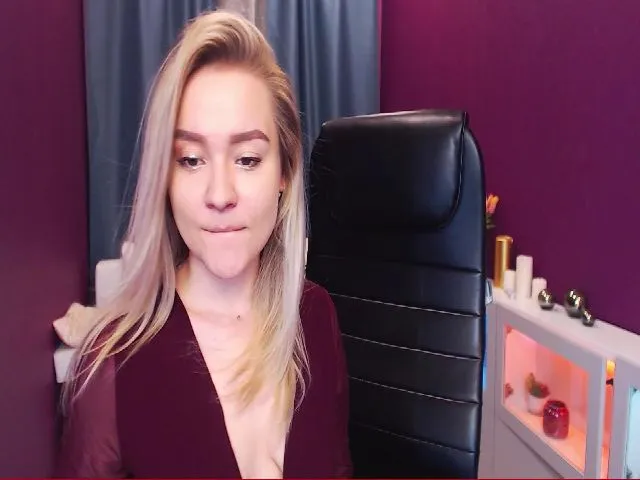 Live sex webcam photo for Kara_Smith #254631264