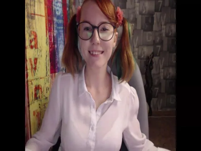 Live sex webcam photo for NikiFoks18 #264102859