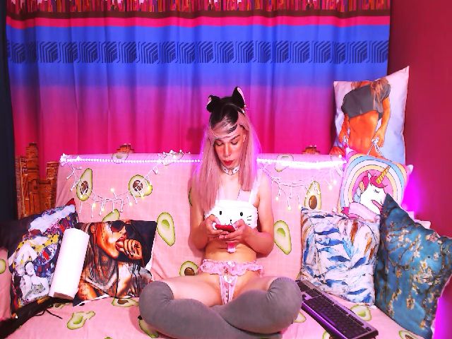 Live sex webcam photo for Lolly_Goddess #258570536