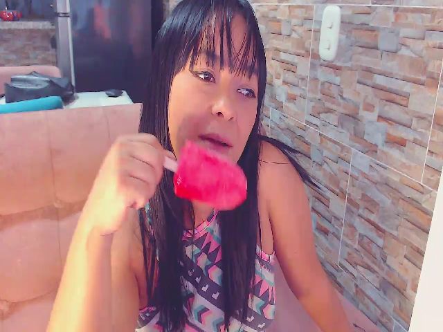 Live sex webcam photo for SalomeFrancoo #265188649