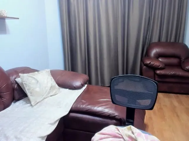 Live sex webcam photo for KellyArdent #254627975