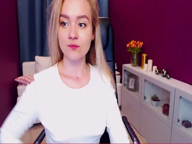 Live sex webcam photo for Kara_Smith #259654056
