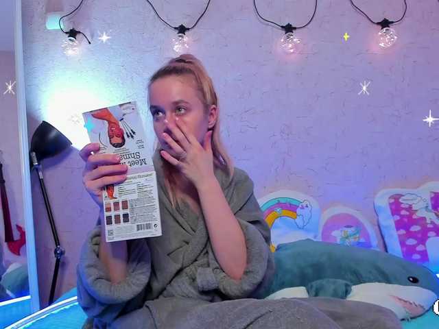 Live sex webcam photo for KiraLiLime #287989821