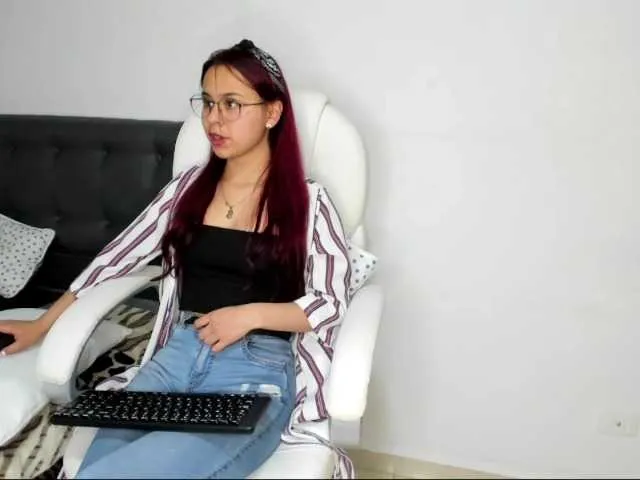 Live sex webcam photo for AshelyGirl #251539840