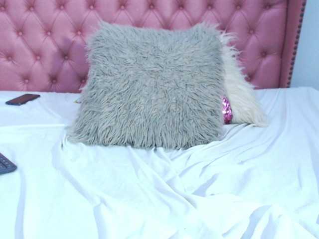 Live sex webcam photo for Susann-stonee #242391809