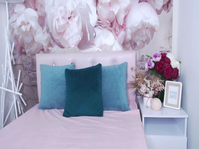 Live sex webcam photo for Lili_Tease #254664344