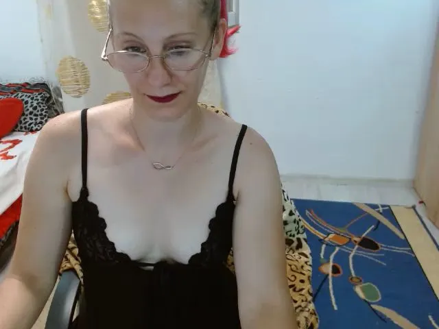 Live sex webcam photo for Sweet_love0 #255042294