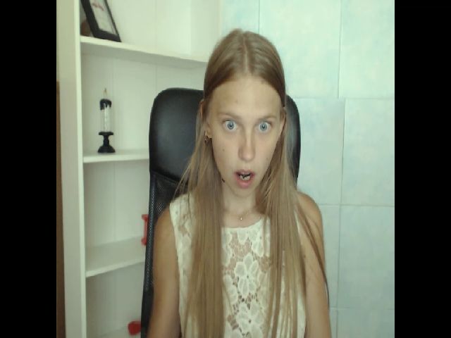 Live sex webcam photo for SshyTeen #263035505