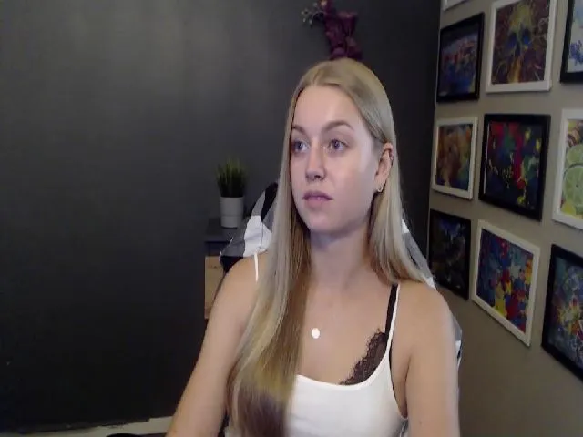 Live sex webcam photo for LUSTerica #265464184