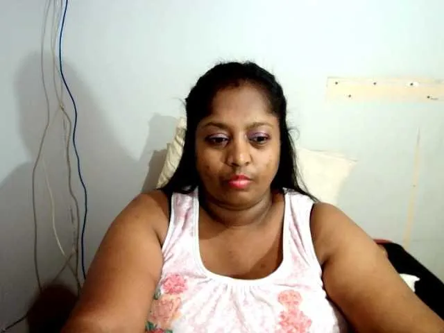 Live sex webcam photo for Indiantasha #287986047