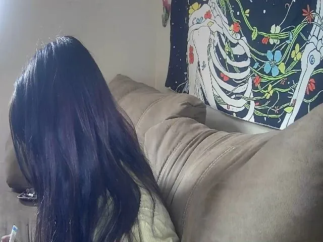 Live sex webcam photo for Lilmisspurp #258925492