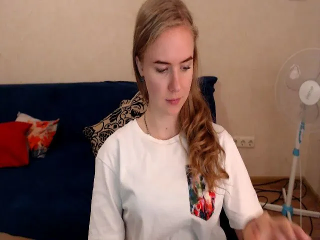 Live sex webcam photo for Limana_xo #252578478