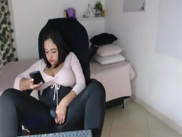 Live sex webcam photo for Abba_smith #259664712